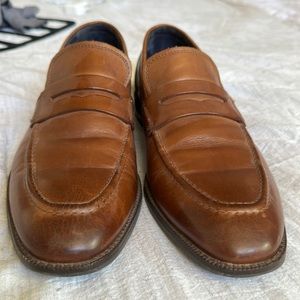 Coke Haan loafer dress shoe. Been worn 4-5 times. Too big for me.